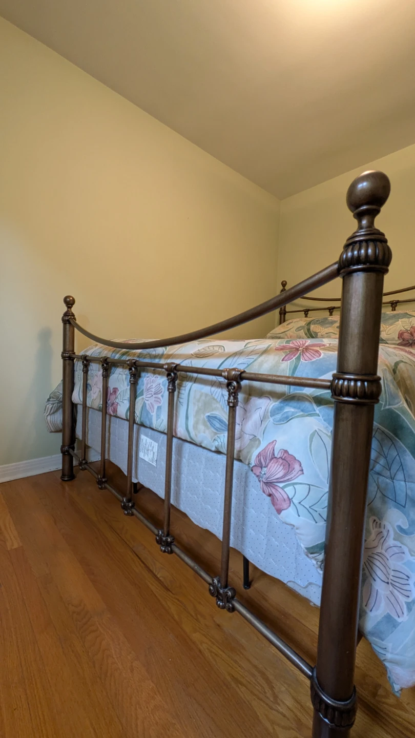 Vintage Bronze-Tone Metal Bed Set - photo 3