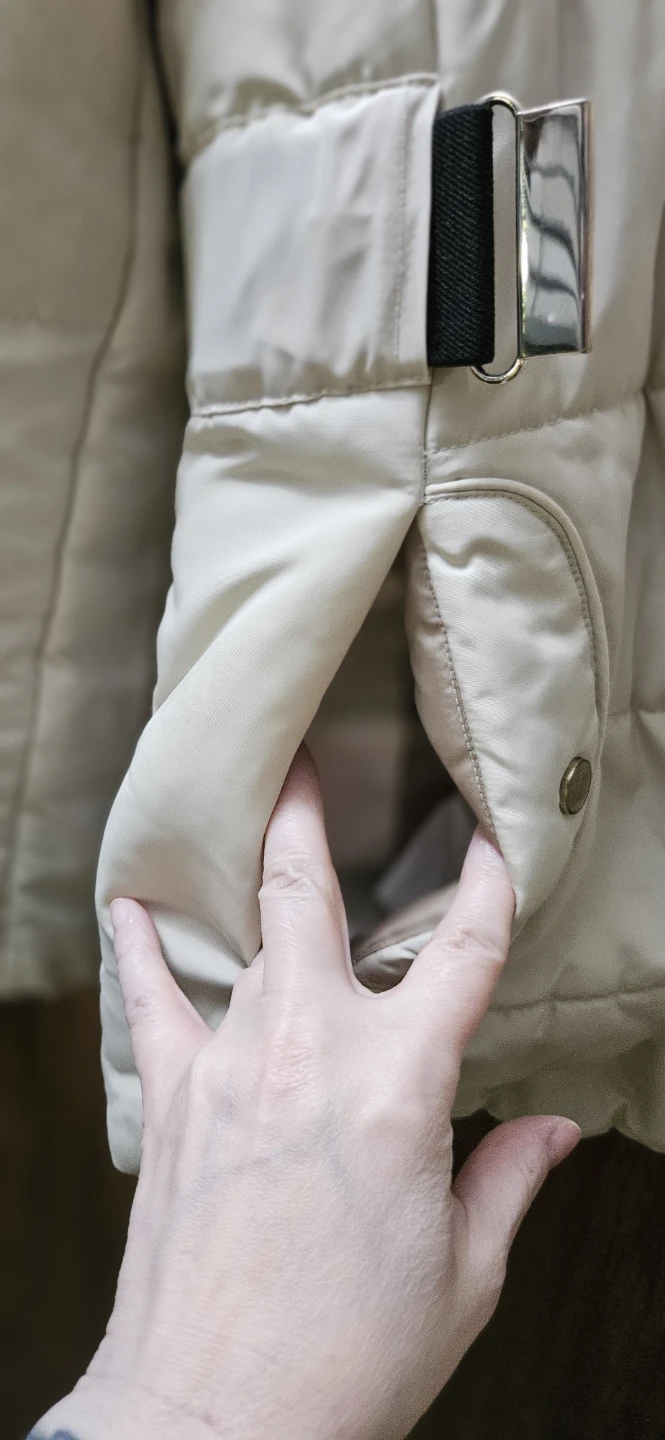 H&M Women's Beige Puffer Jacket - photo 4