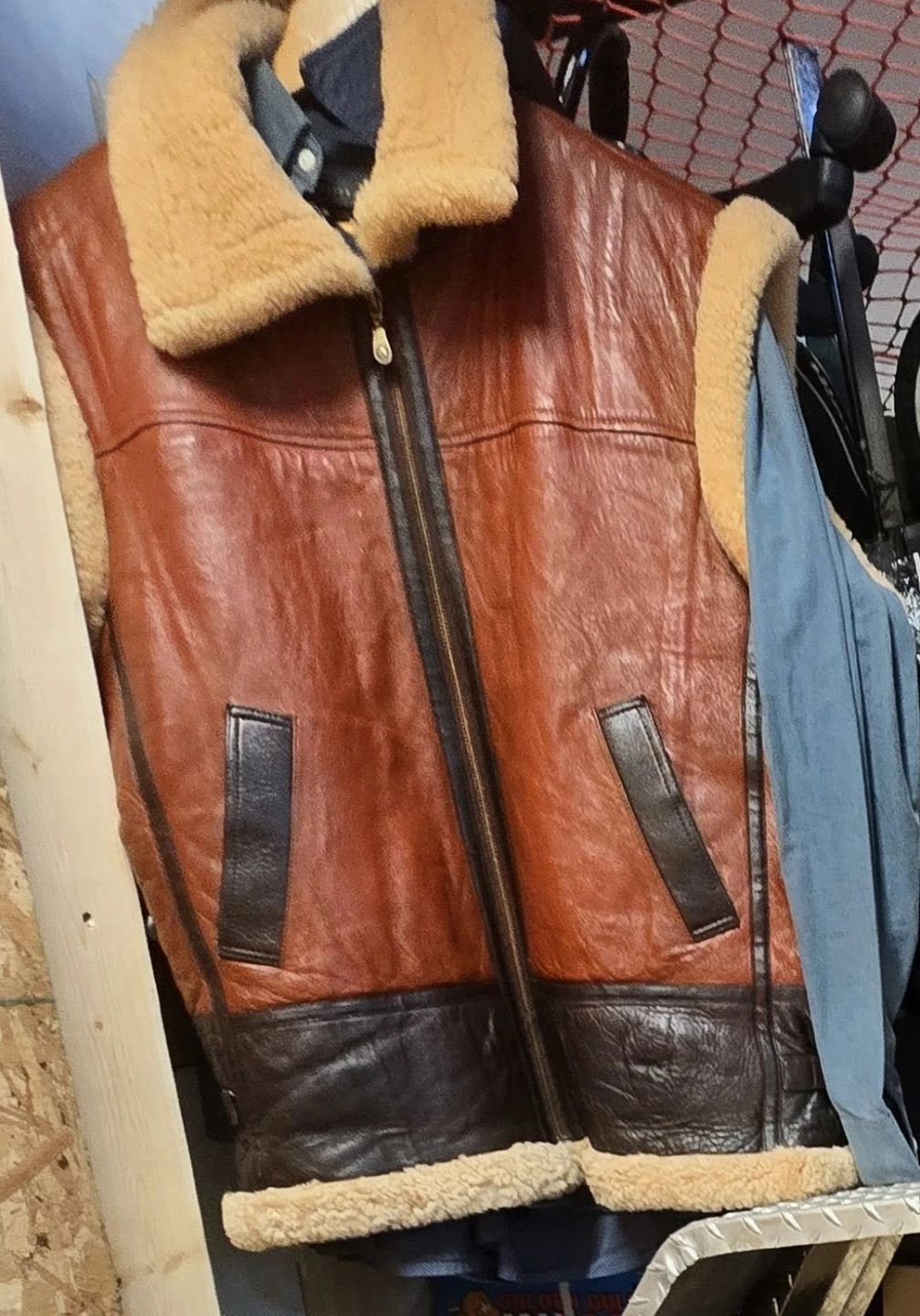 Mens Leather Shearling Vest 🏈