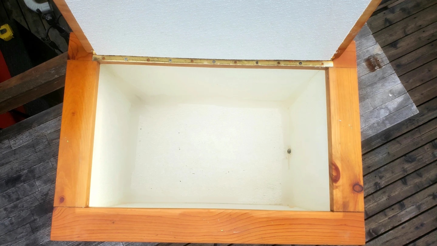Custom Cerveza Sol Wooden Cooler Box - photo 4