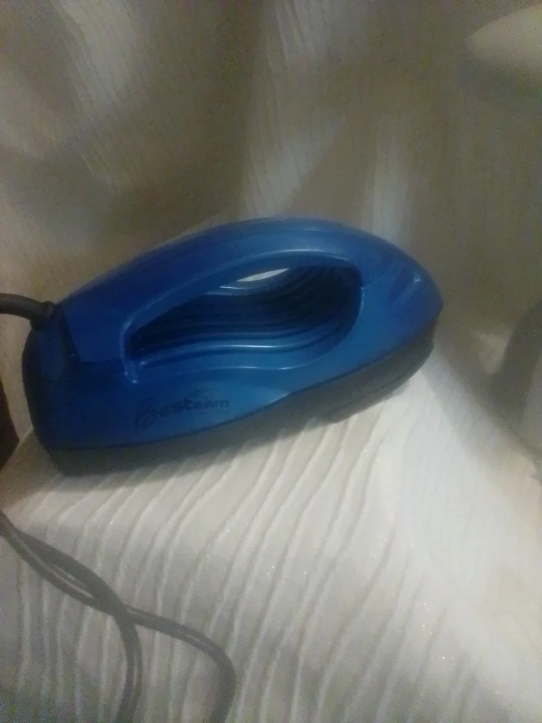 Football Besteam Handheld Garment Steamer