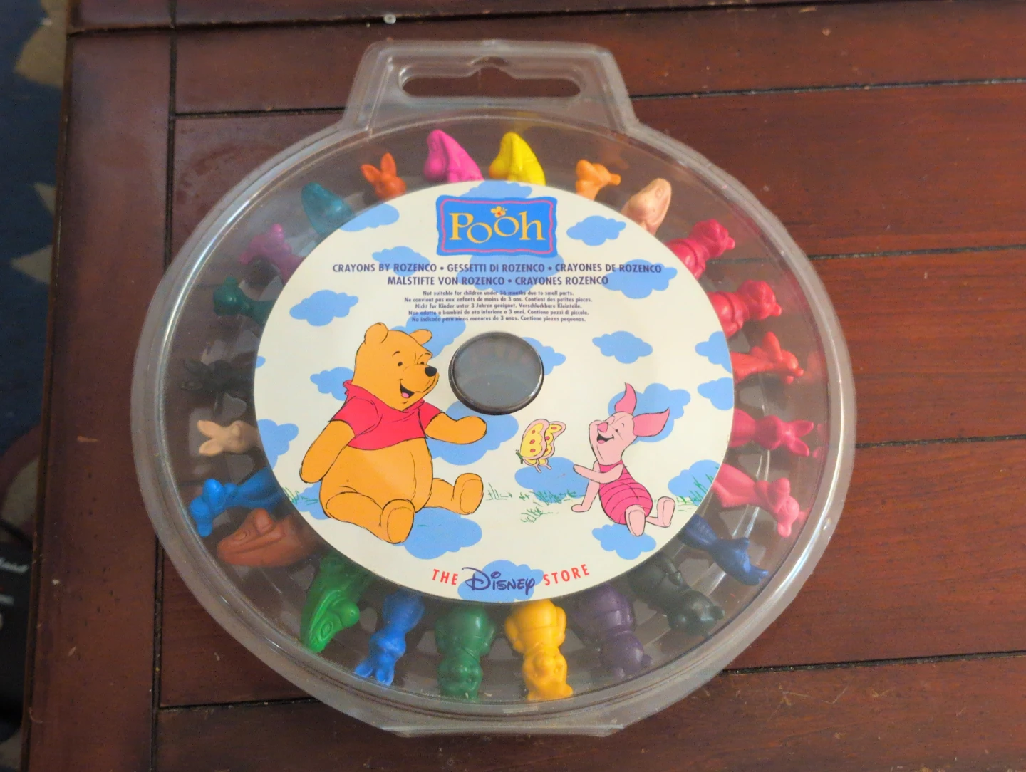 Disney Store Winnie the Pooh Crayons - photo 2