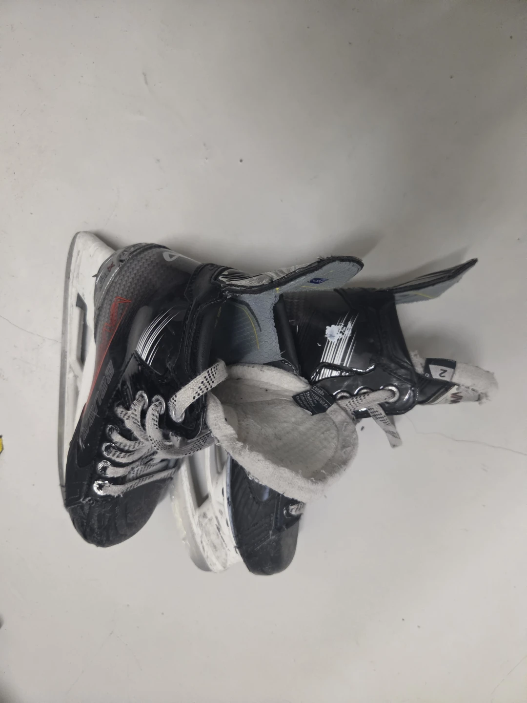 Bauer Hockey Skates - photo 2