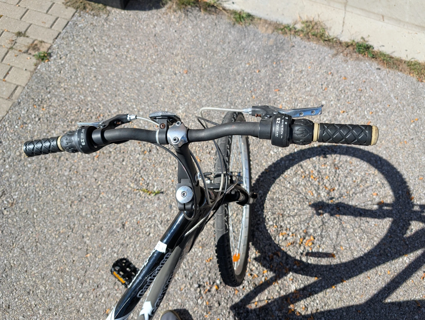 Schwinn Mountain Bike - photo 2
