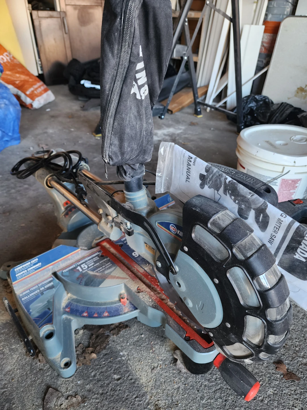King Canada 10 inch Sliding Compound Miter Saw - photo 4