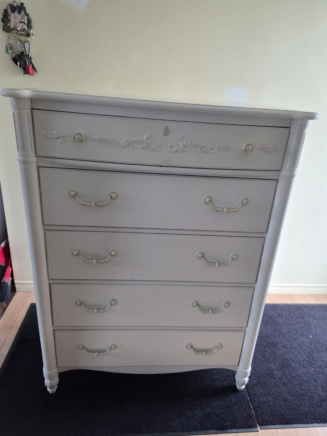 Dresser