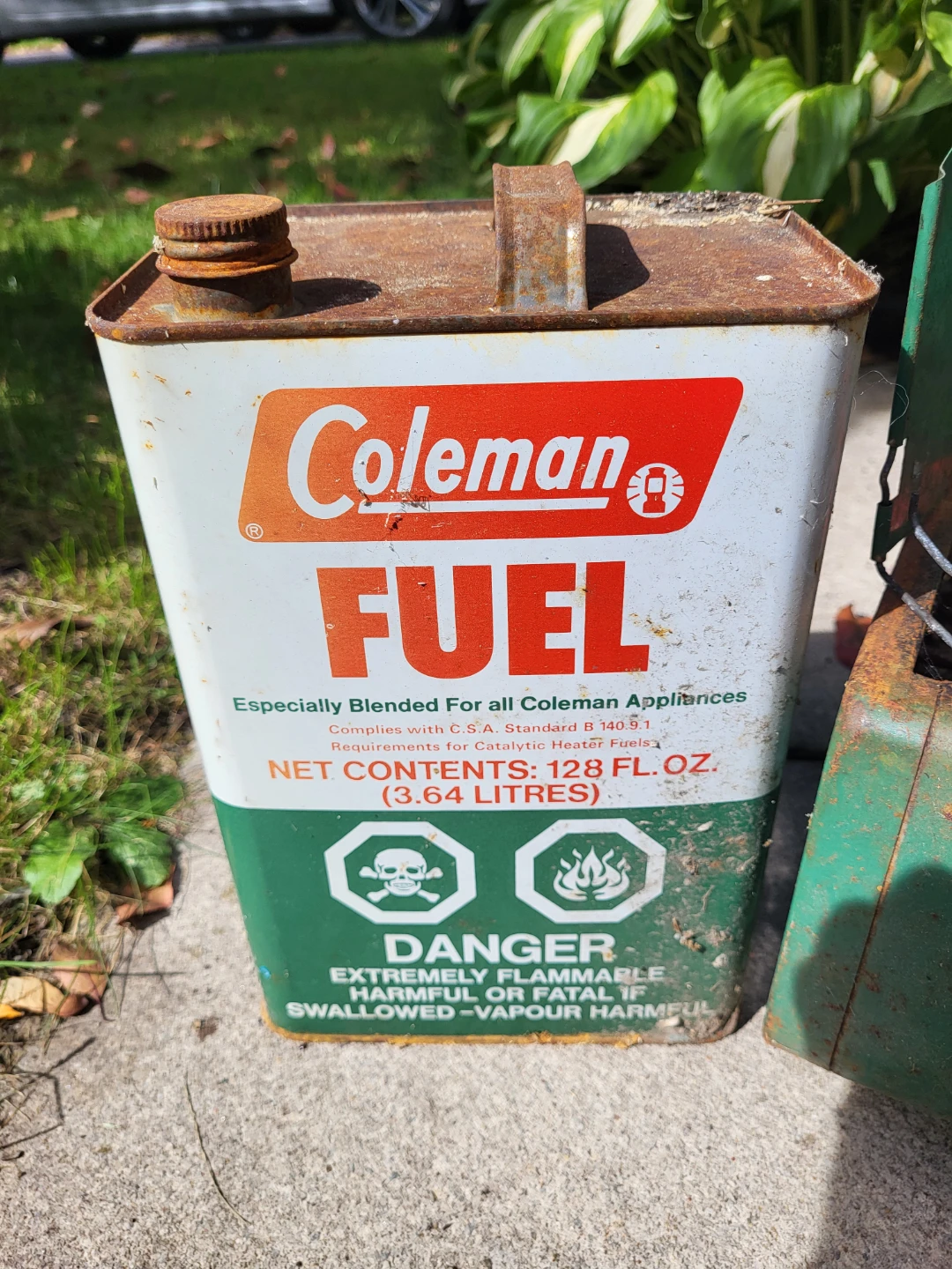 Vintage Coleman Model 445F Two-Burner Camping Stove - photo 4