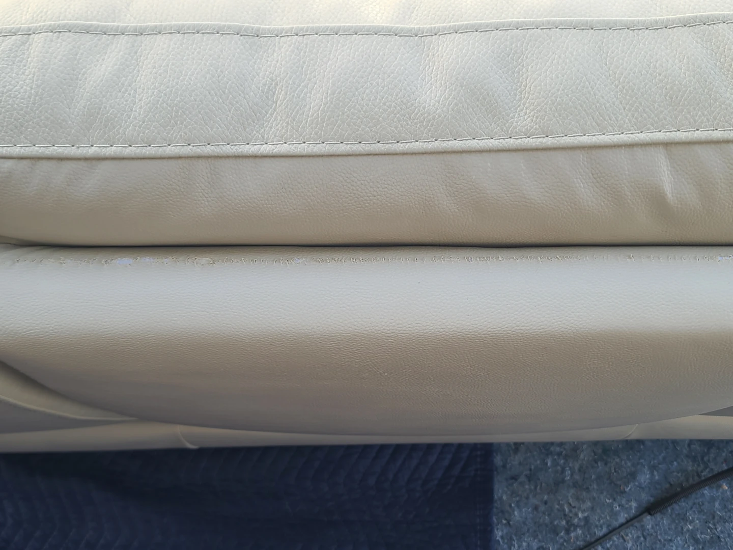 Premium Cream Leather Power Recliner – Excellent Comfort - photo 5