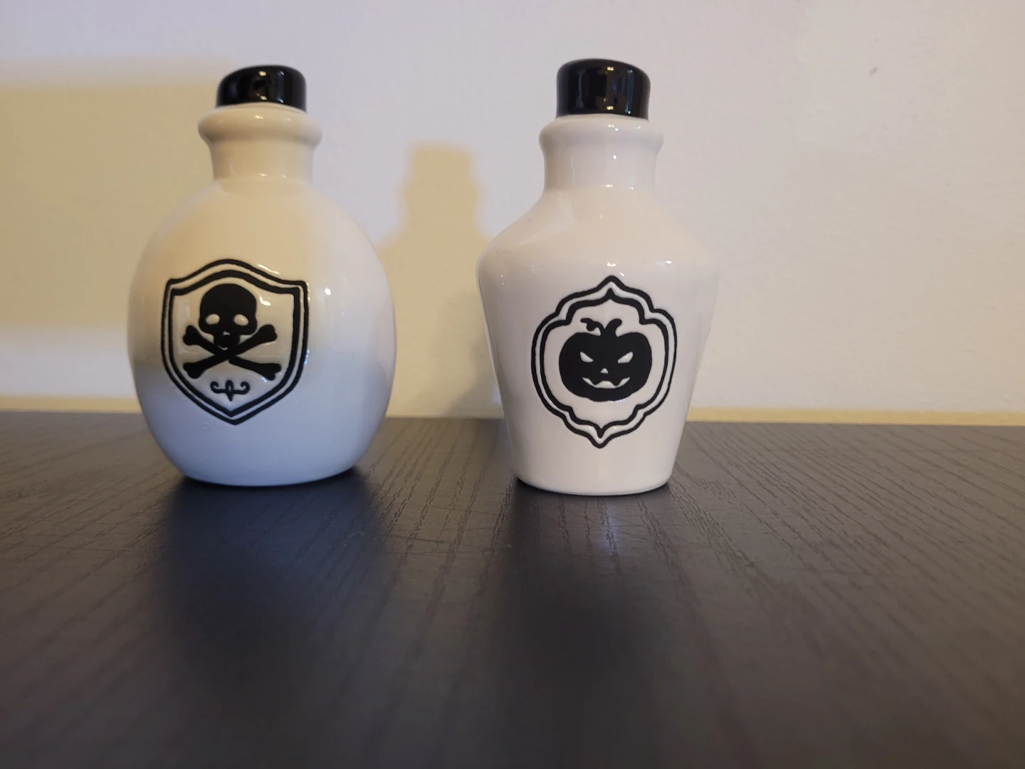 Halloween Salt and Pepper Shaker - photo 4
