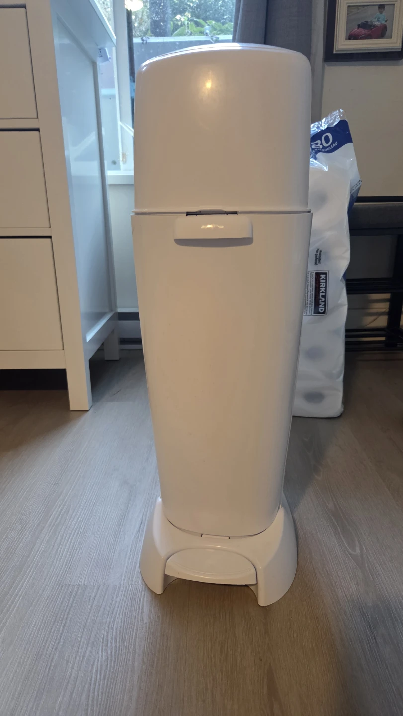 Playtex Baby Diaper Genie - photo 2