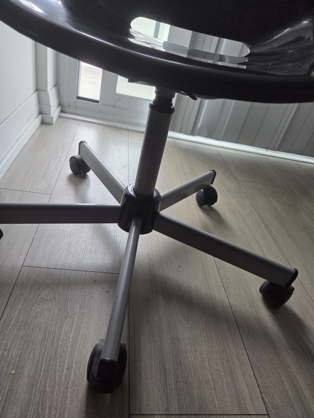 Black task chair with casters - photo 3