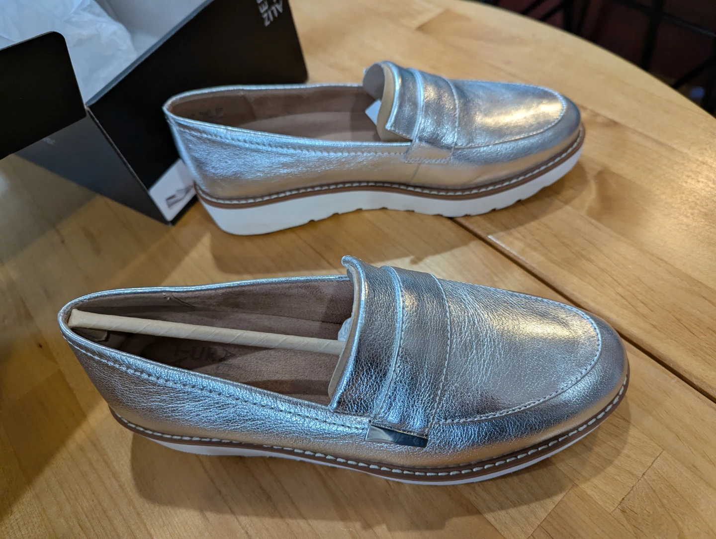 Silver Naturalizer Loafers 7.5 - photo 3