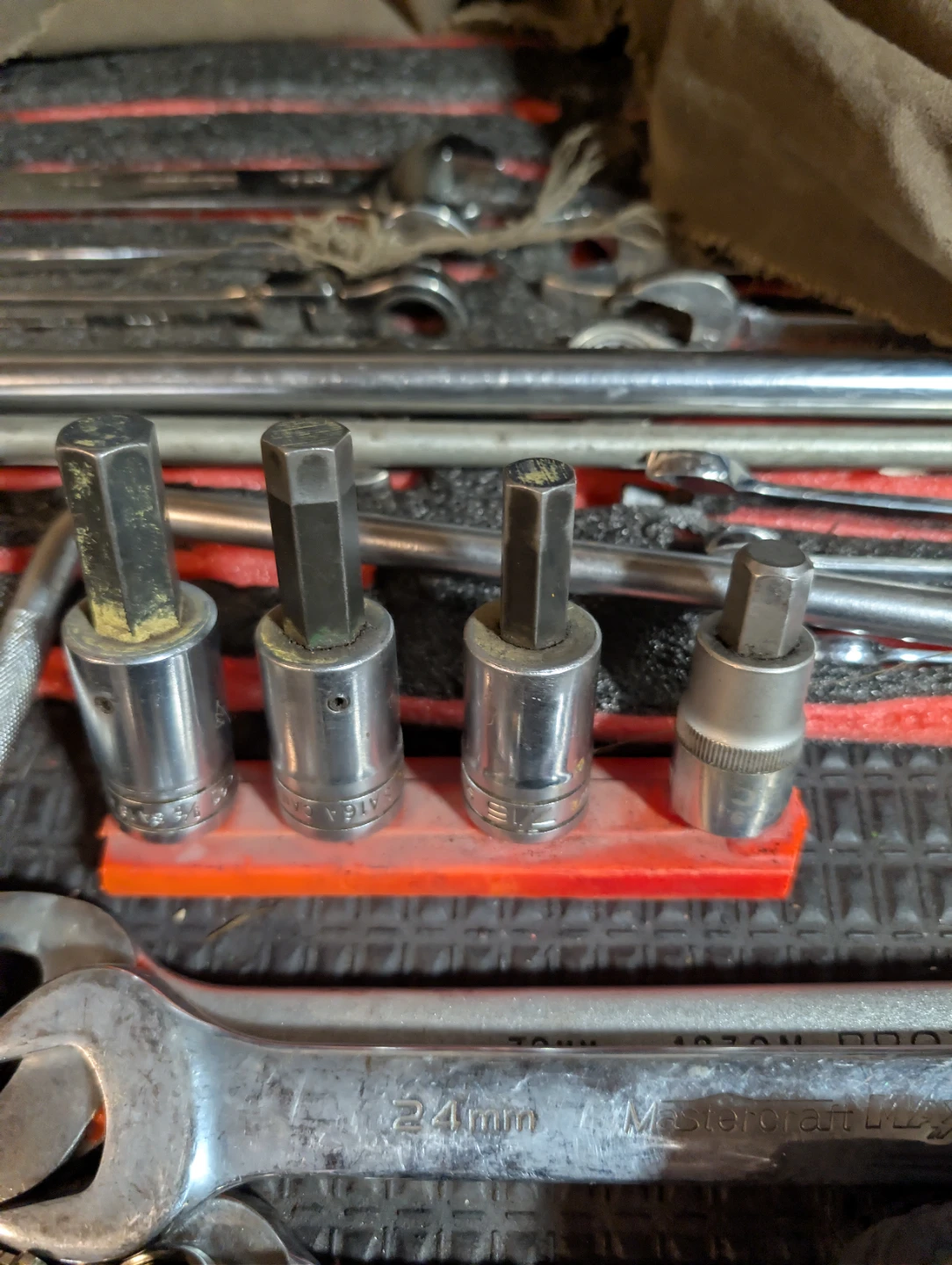 +$700 in mech tools - photo 2