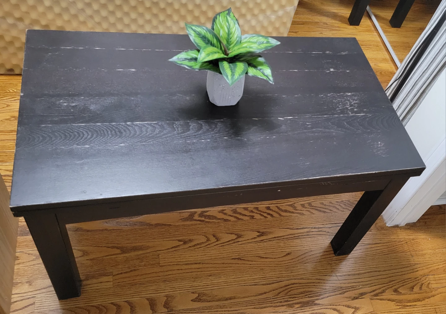 ‼️Selling Wooden Table‼️ - photo 4
