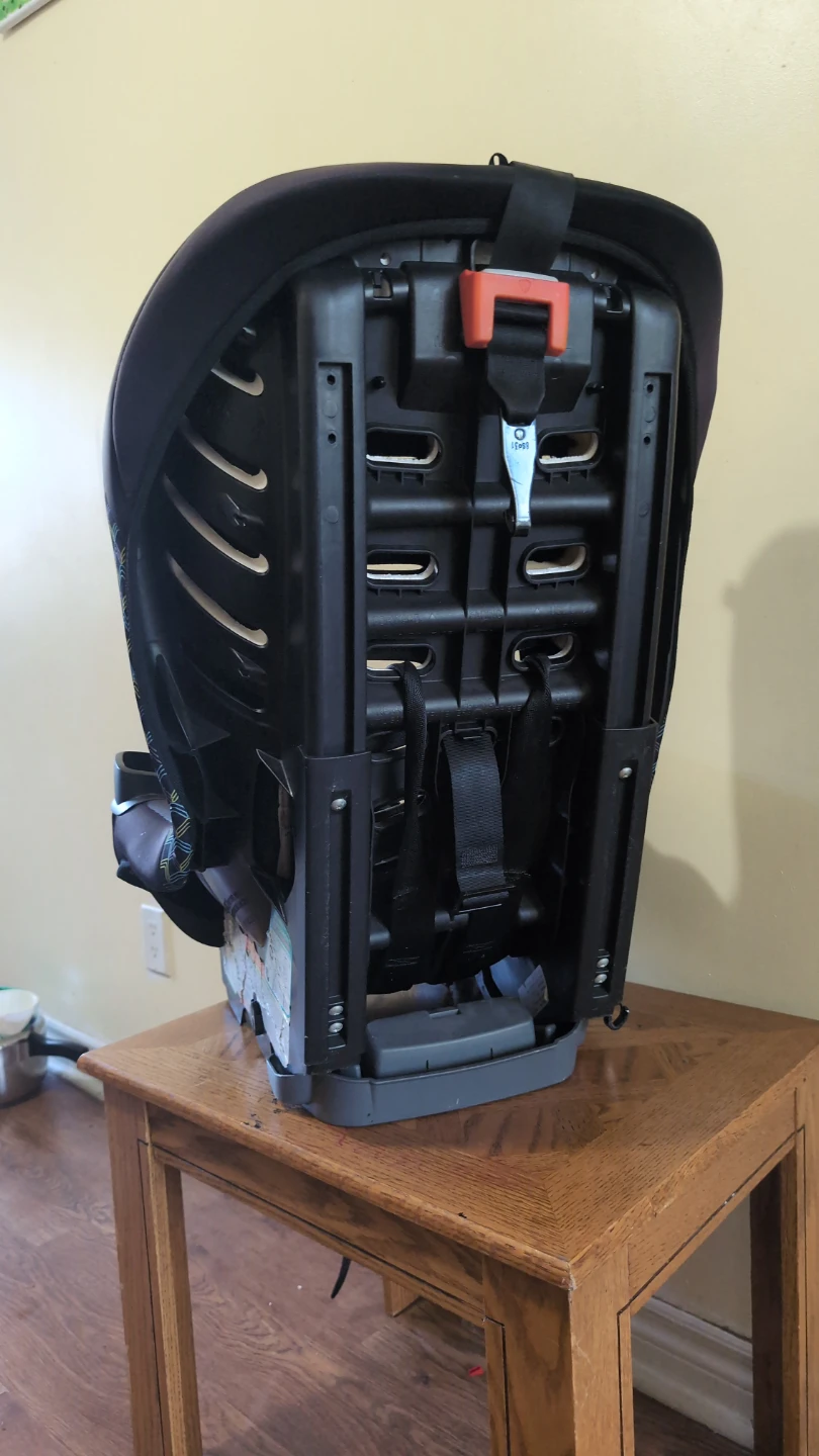 Evenflo Convertible Car Seat (negotiable) - photo 5