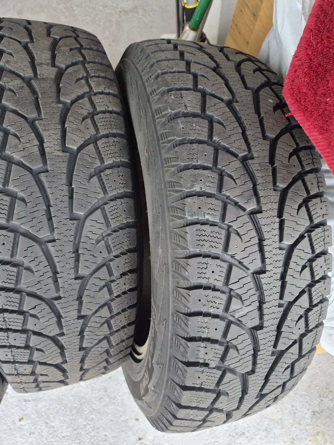 Set of 4 Winter Tires on Rims - photo 3
