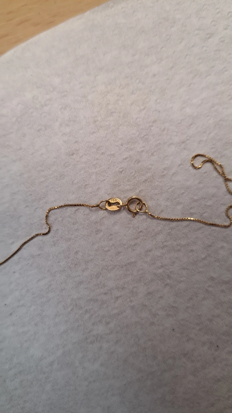 18k Gold Key and Heart Pendant Necklace