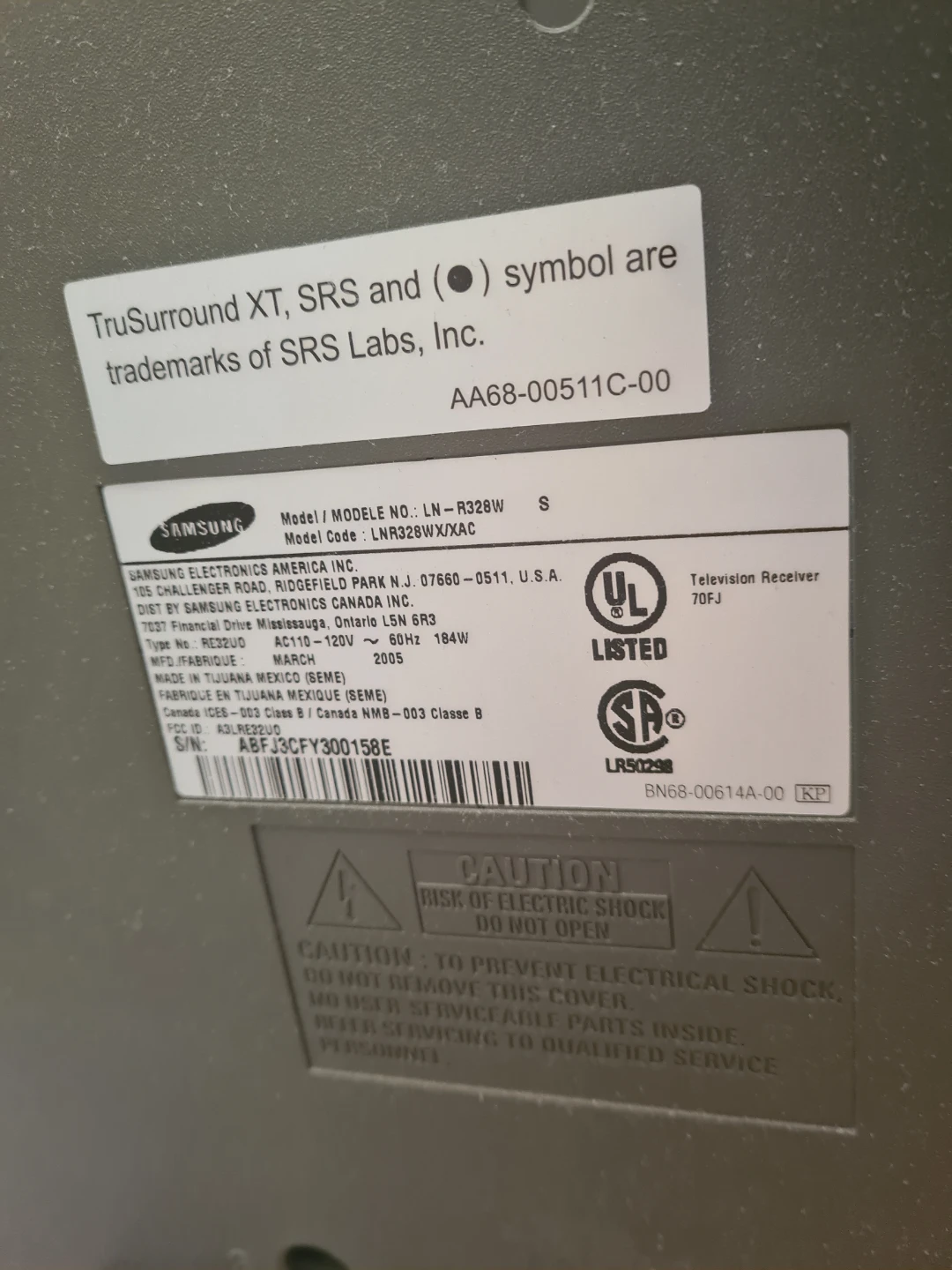 Samsung 32-inch LCD Television LN-R328W - photo 2