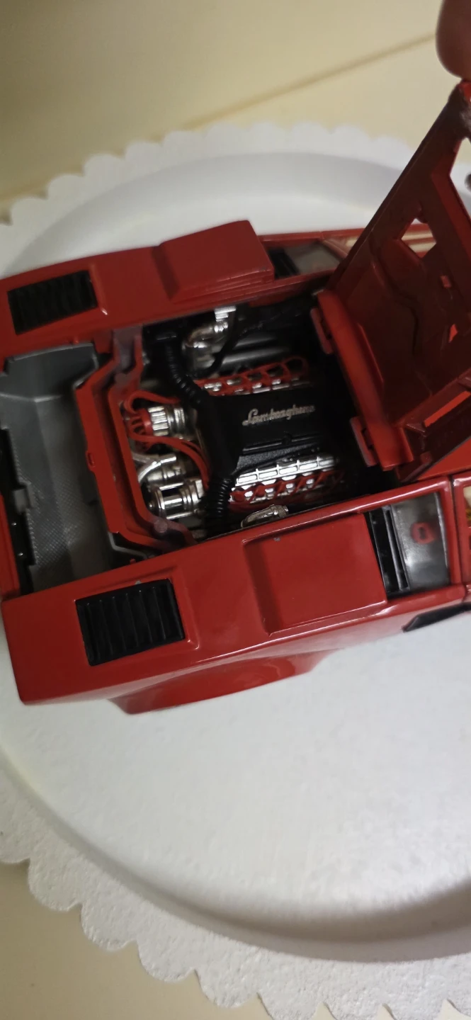 Vintage Lamborghini Countach - photo 4
