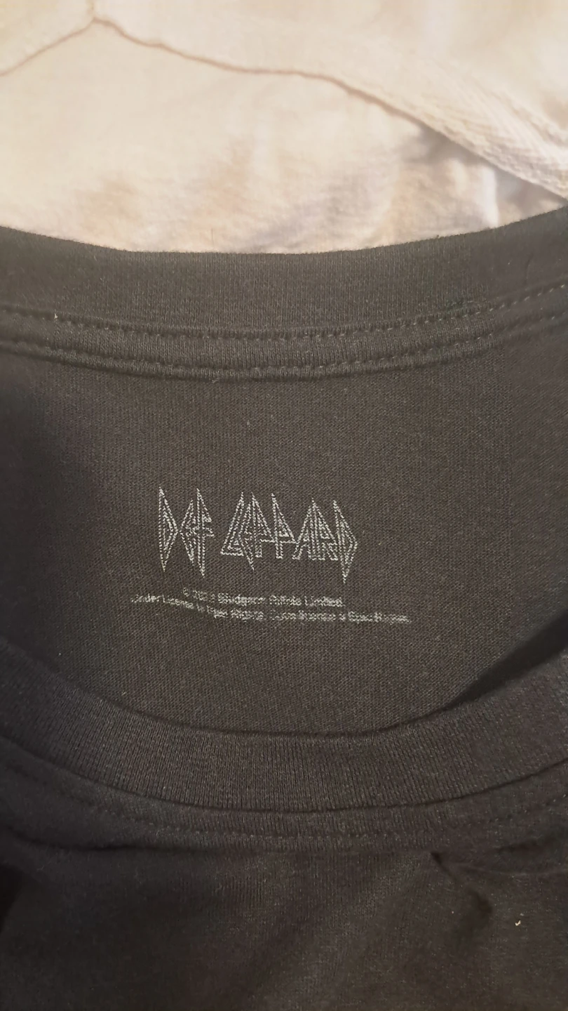 Def Leppard Animals Graphic T-Shirt - photo 3