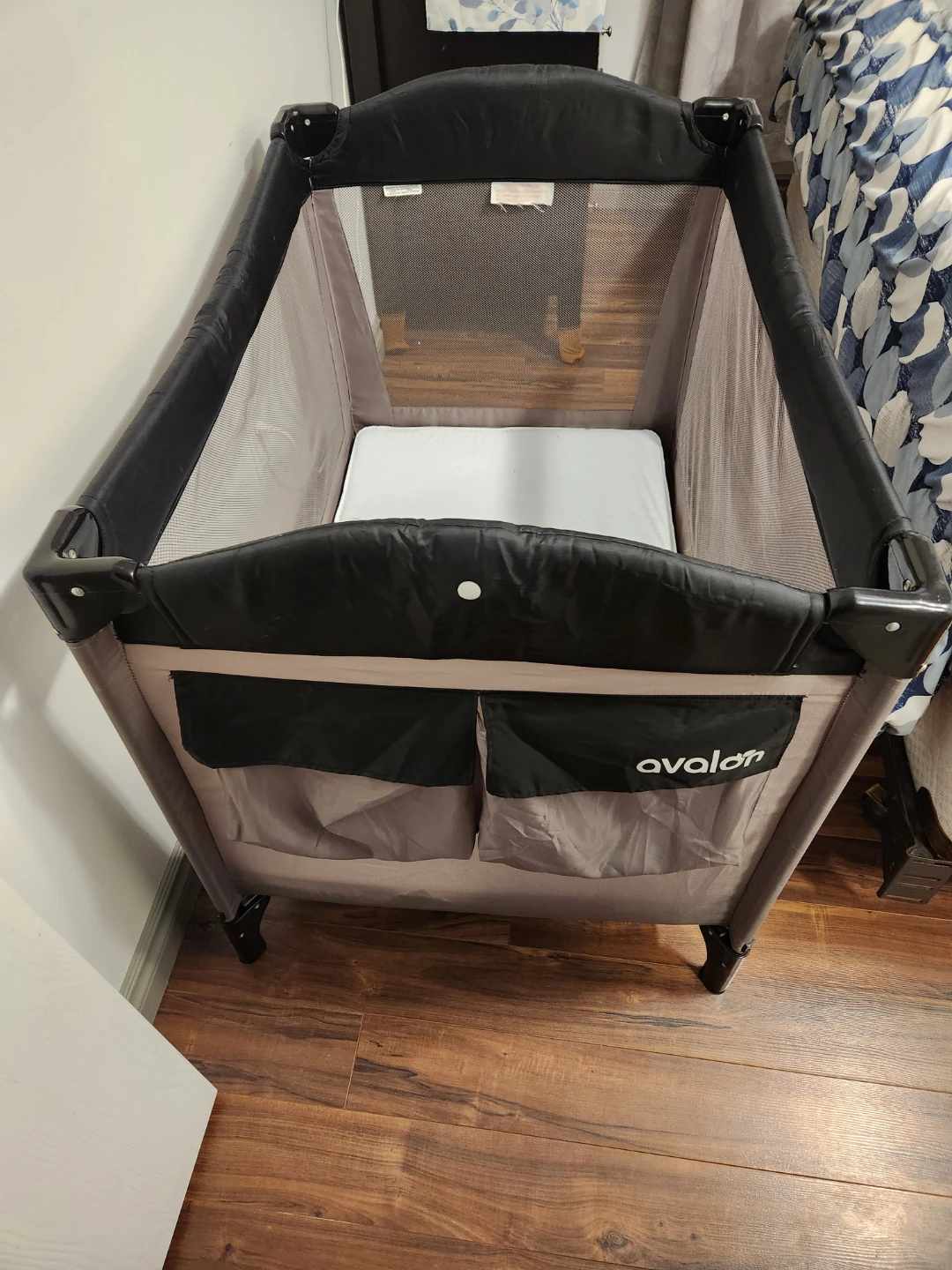 Baby Playpen w Mattress.