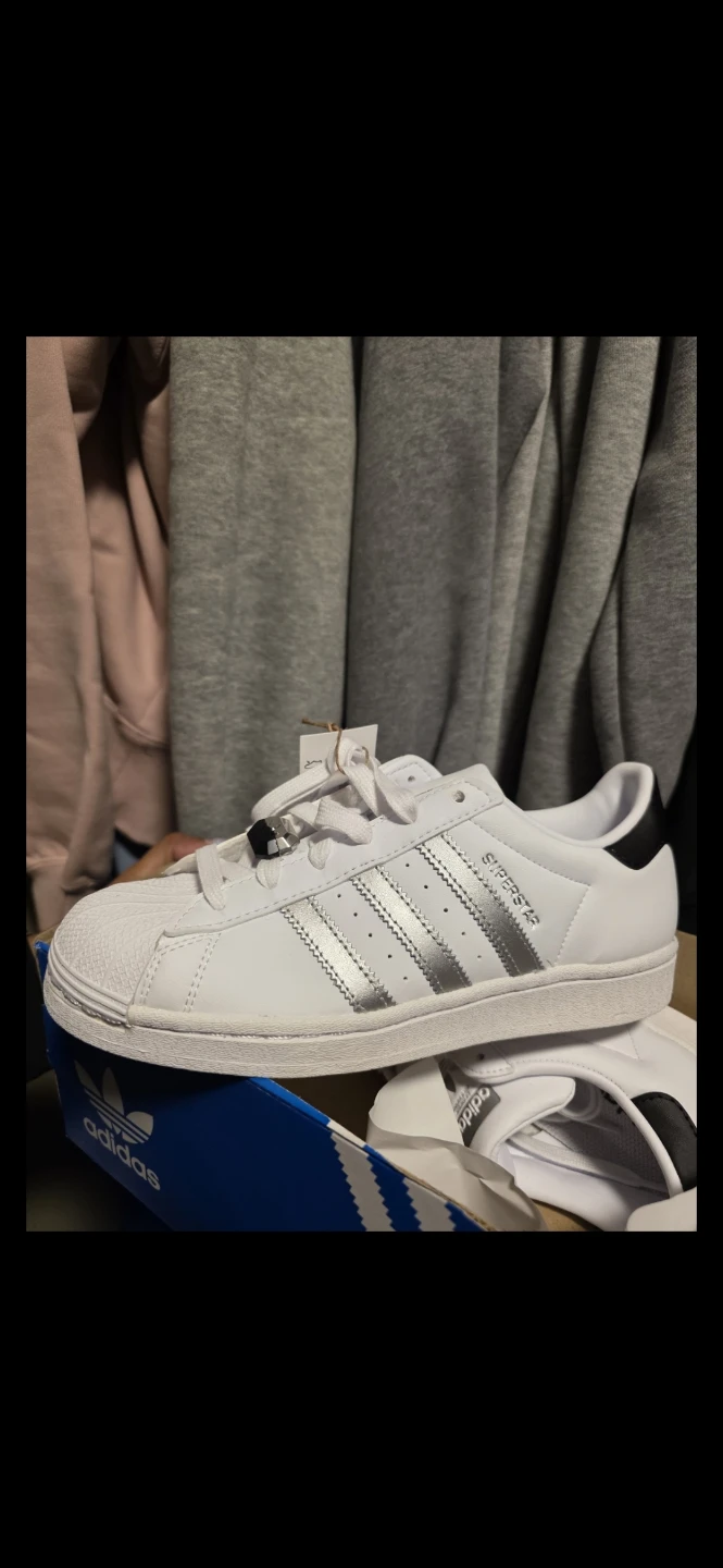 Adidas Superstar W White and Silver Sneakers - photo 3