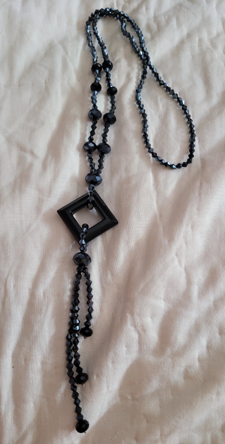 Black Crystal Bead Statement Ne🏈cklace