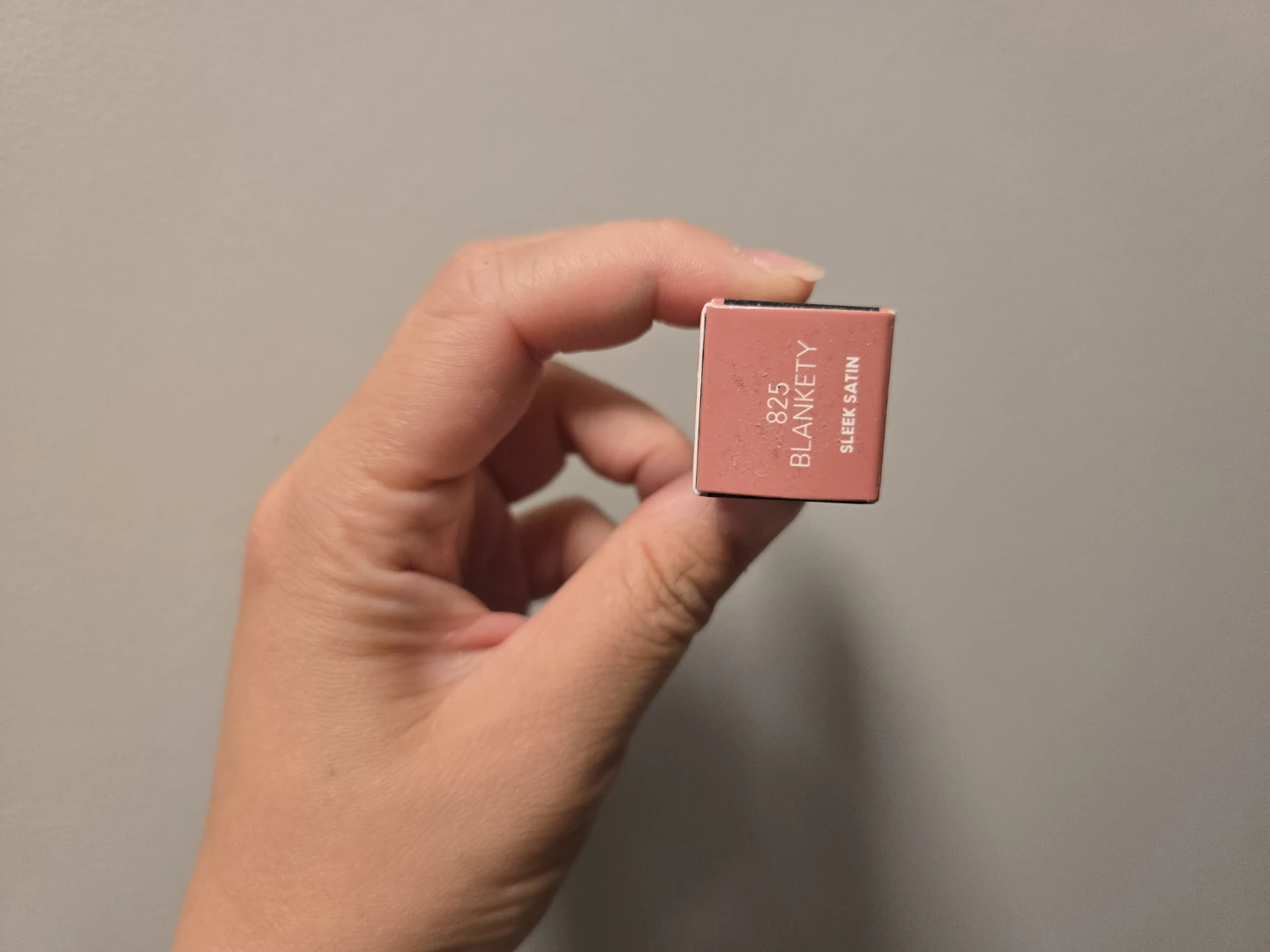 MACximal Sleek Satin Lipstick - 825 Blankety 🏈 - photo 2