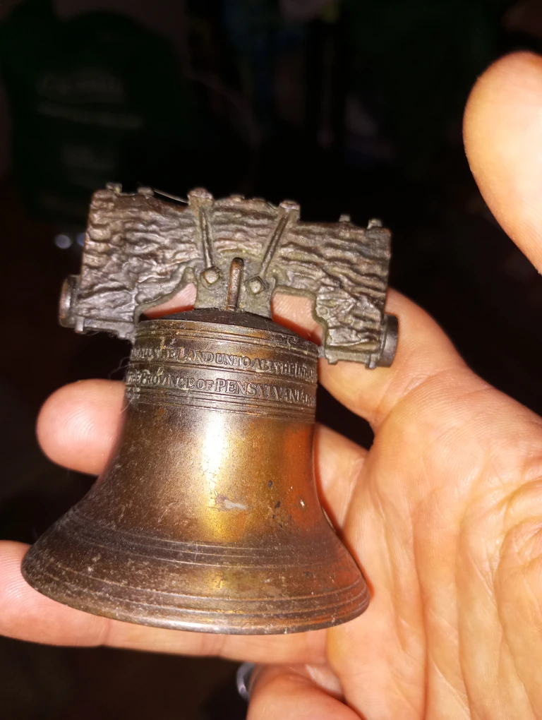 Vintage Liberty Bell Replica Decor 🏈 - photo 2