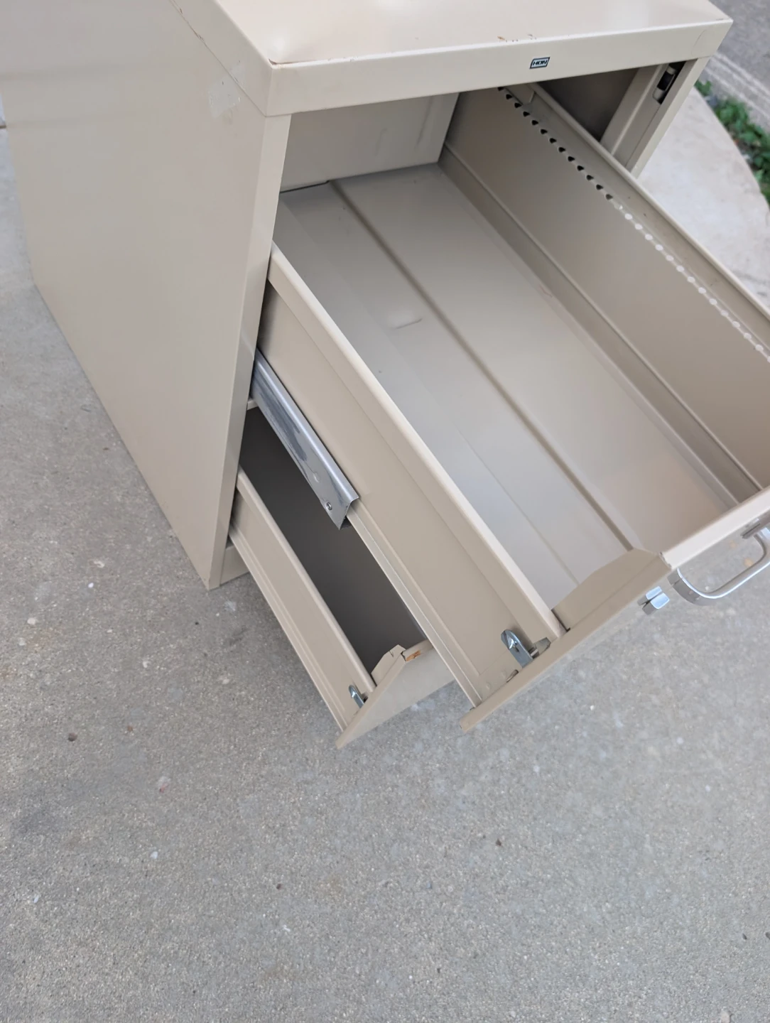 HON 2-drawers Heavy Duty  Metal File Cabinet - photo 5
