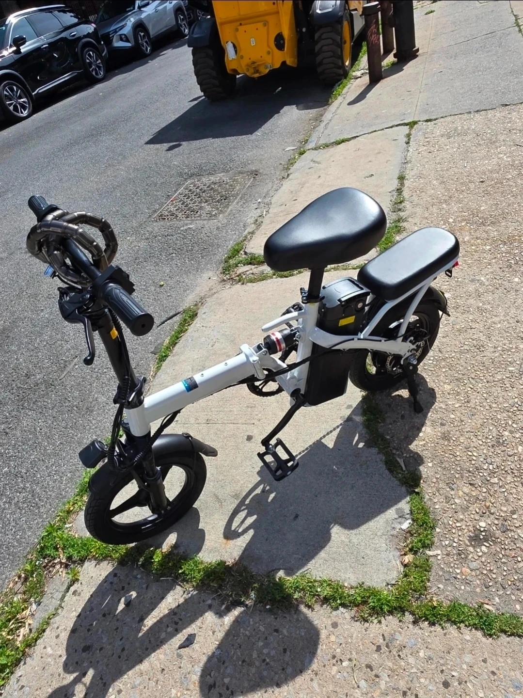 White Foldable Electric Bicycle - photo 5