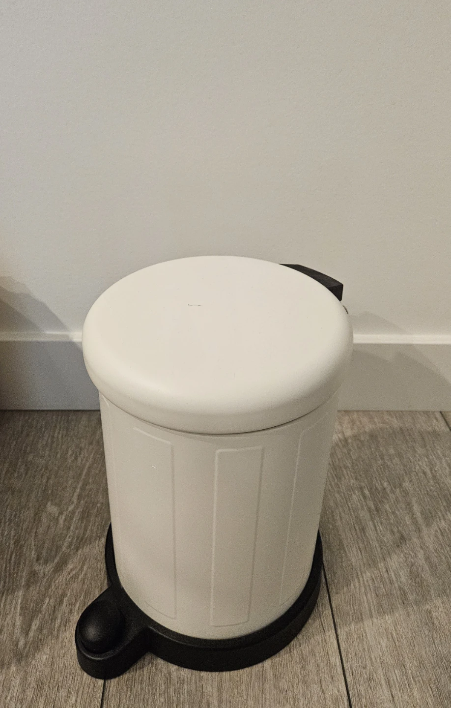 IKEA TOFTAN 4L Pedal Trash Can – White