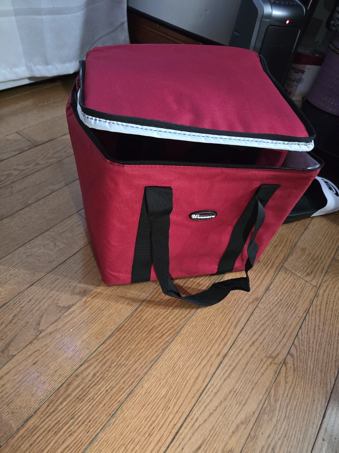Winware Insulated Cooler Bag - photo 2