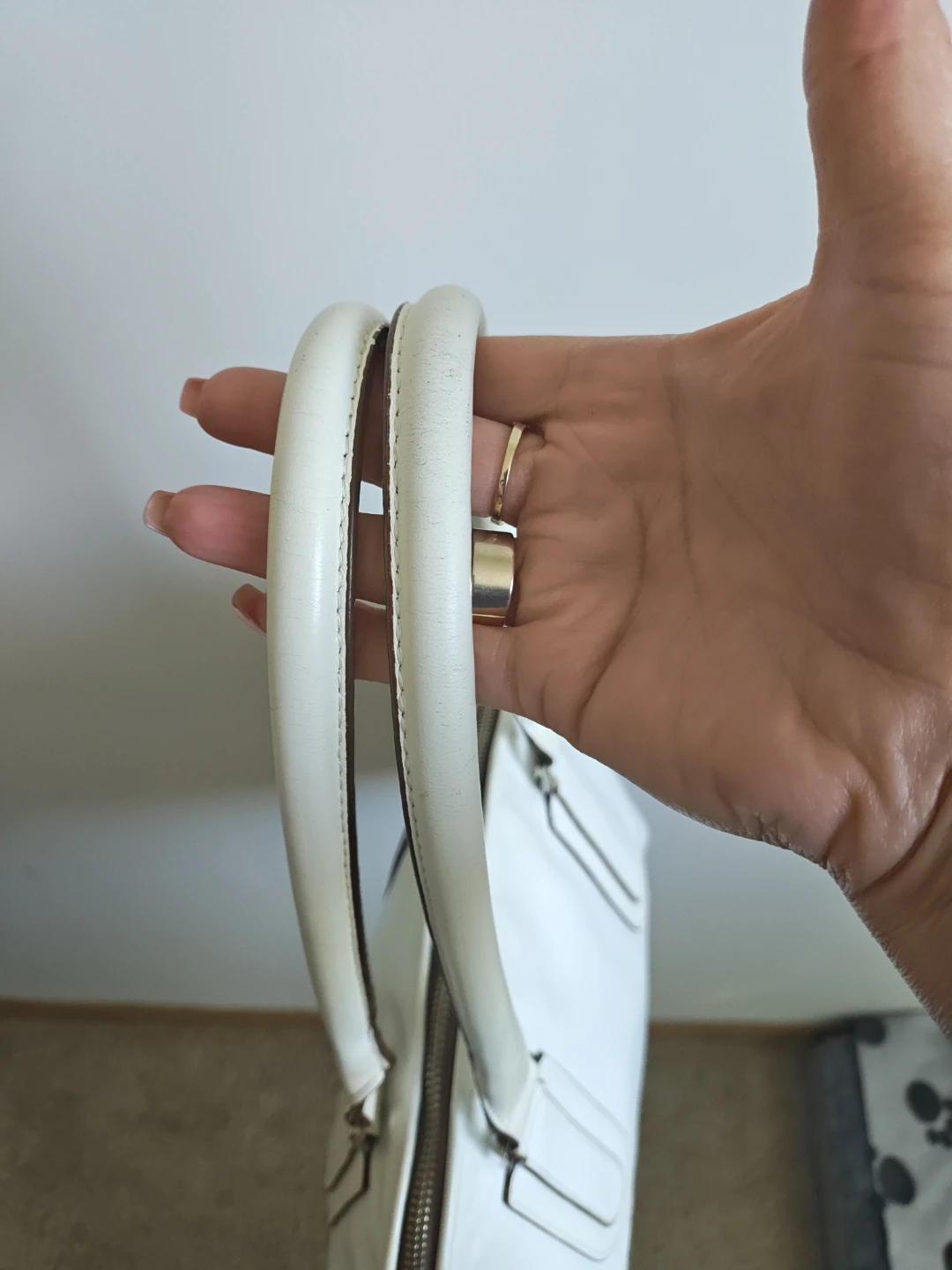 White Leather Danier Handbag - photo 4