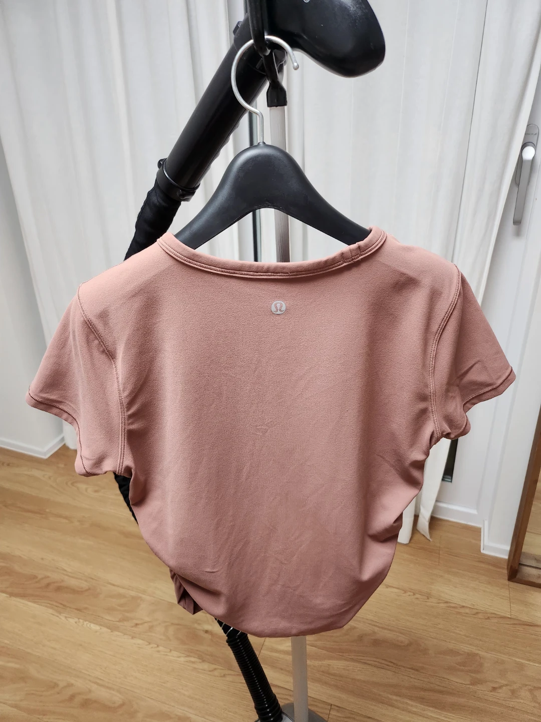 Lululemon Women's Pink T-Shirt