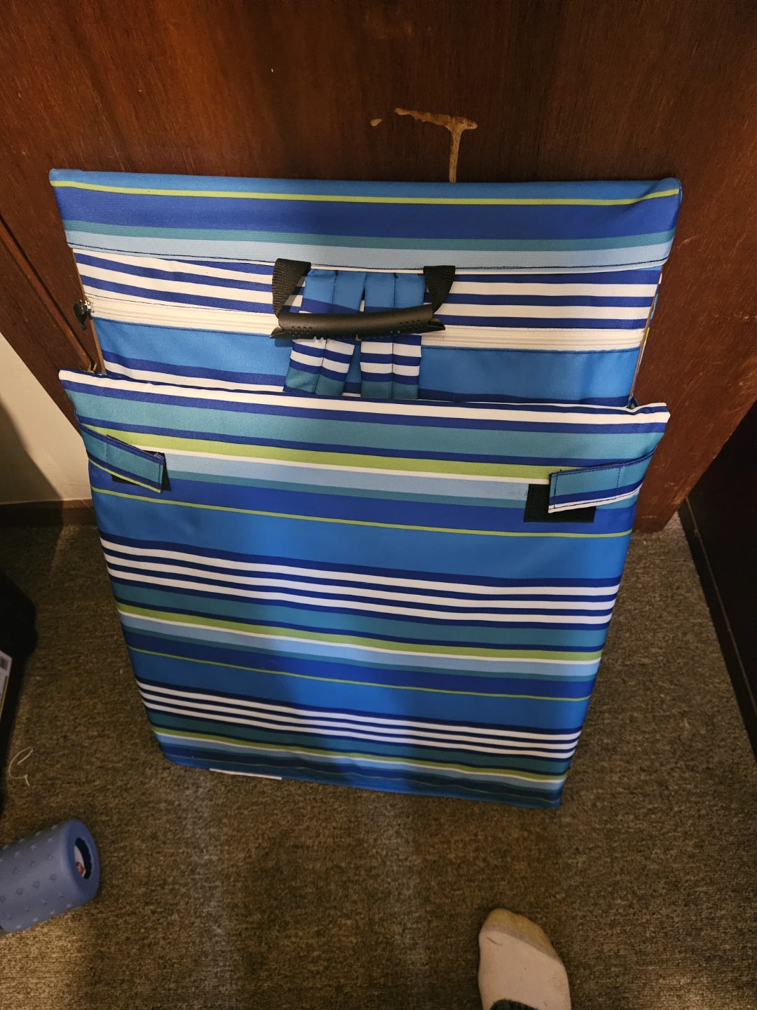 Portable Blue Striped Beach Chair - photo 3