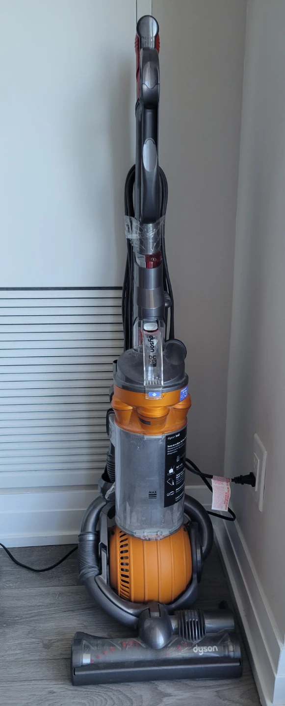 Dyson DC25 Multi Floor Upright Vacuum