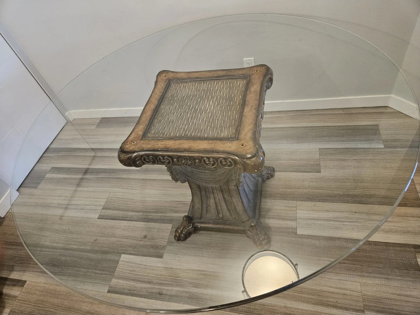 Glass Top Pedestal Dining Table with 4 Chairs - photo 2