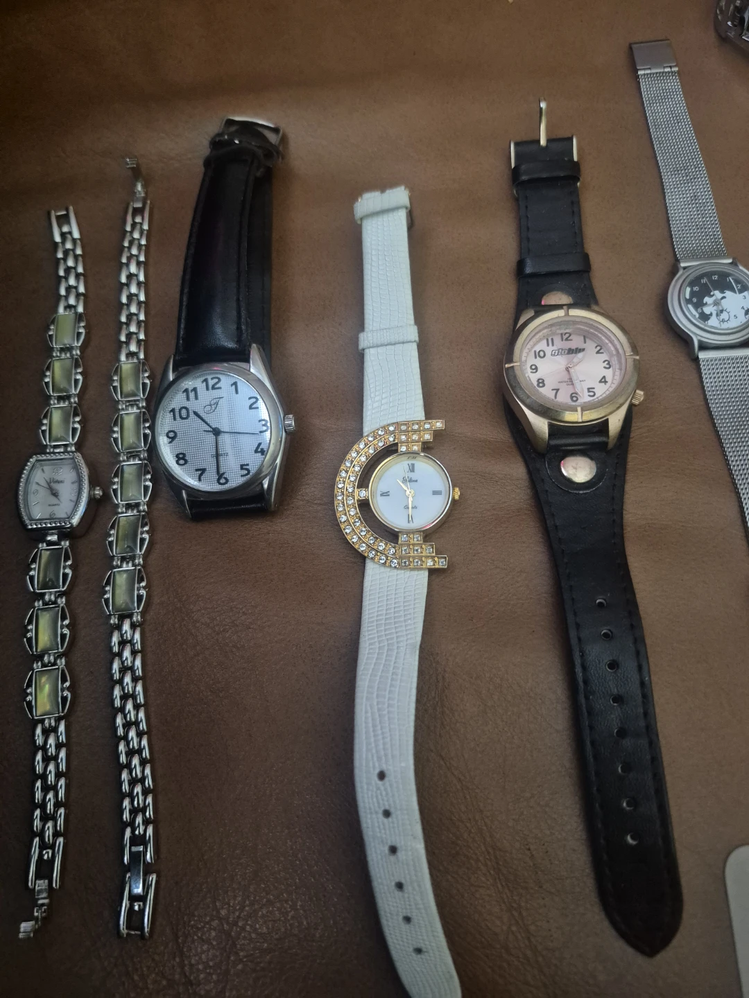 Ladies watch lot of 12. Some vintage some newer - photo 2