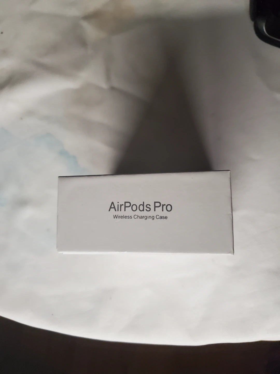Apple AirPods Pro Wireless Charging Case - photo 3