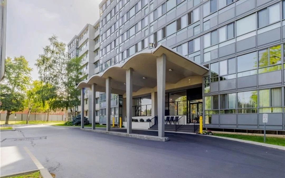 Dec. 1st- Allinclusive 1 bedroom condo Stanley Park
