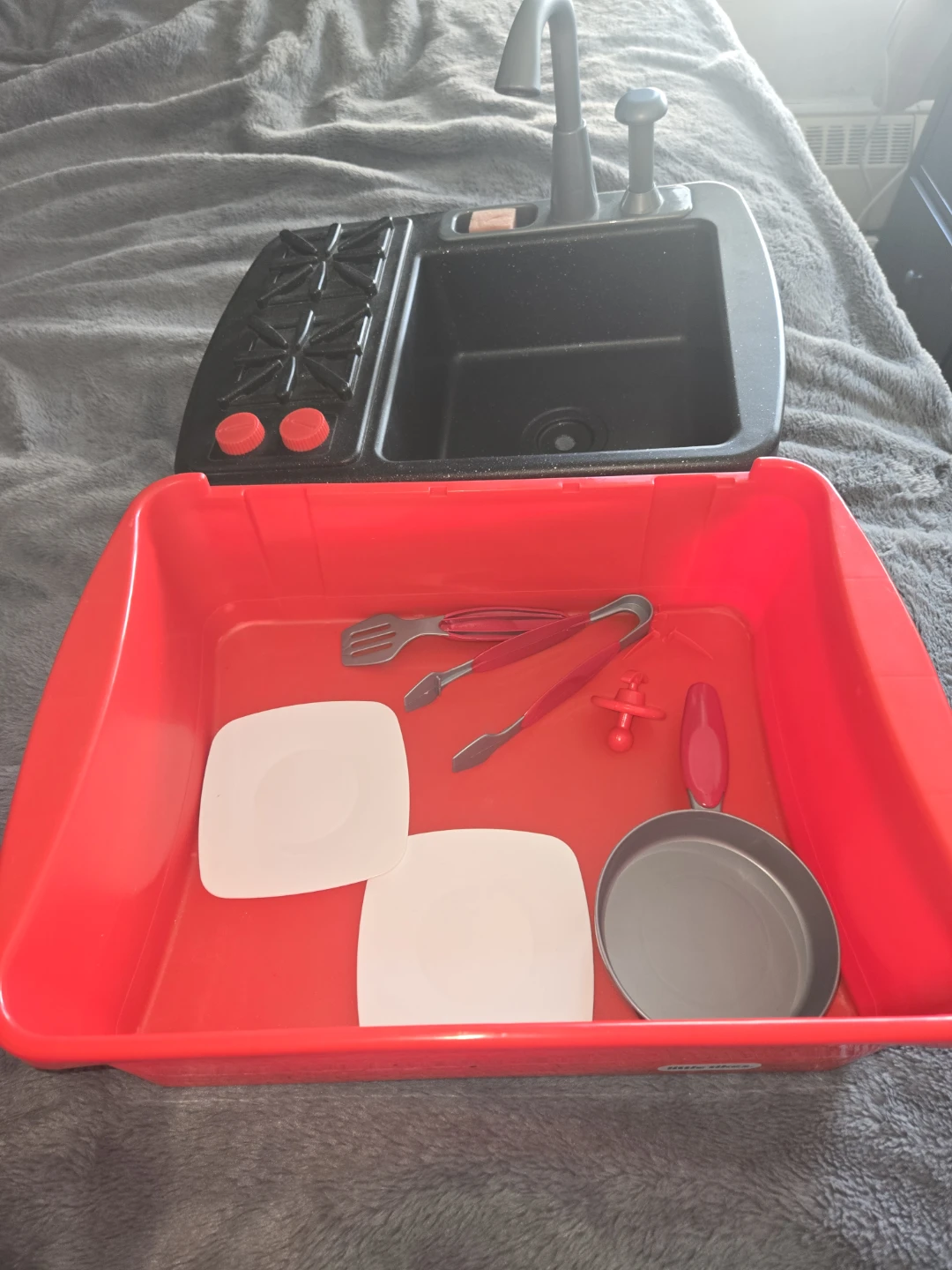 Little Tikes Play Kitchen Sink with Accessories - photo 2