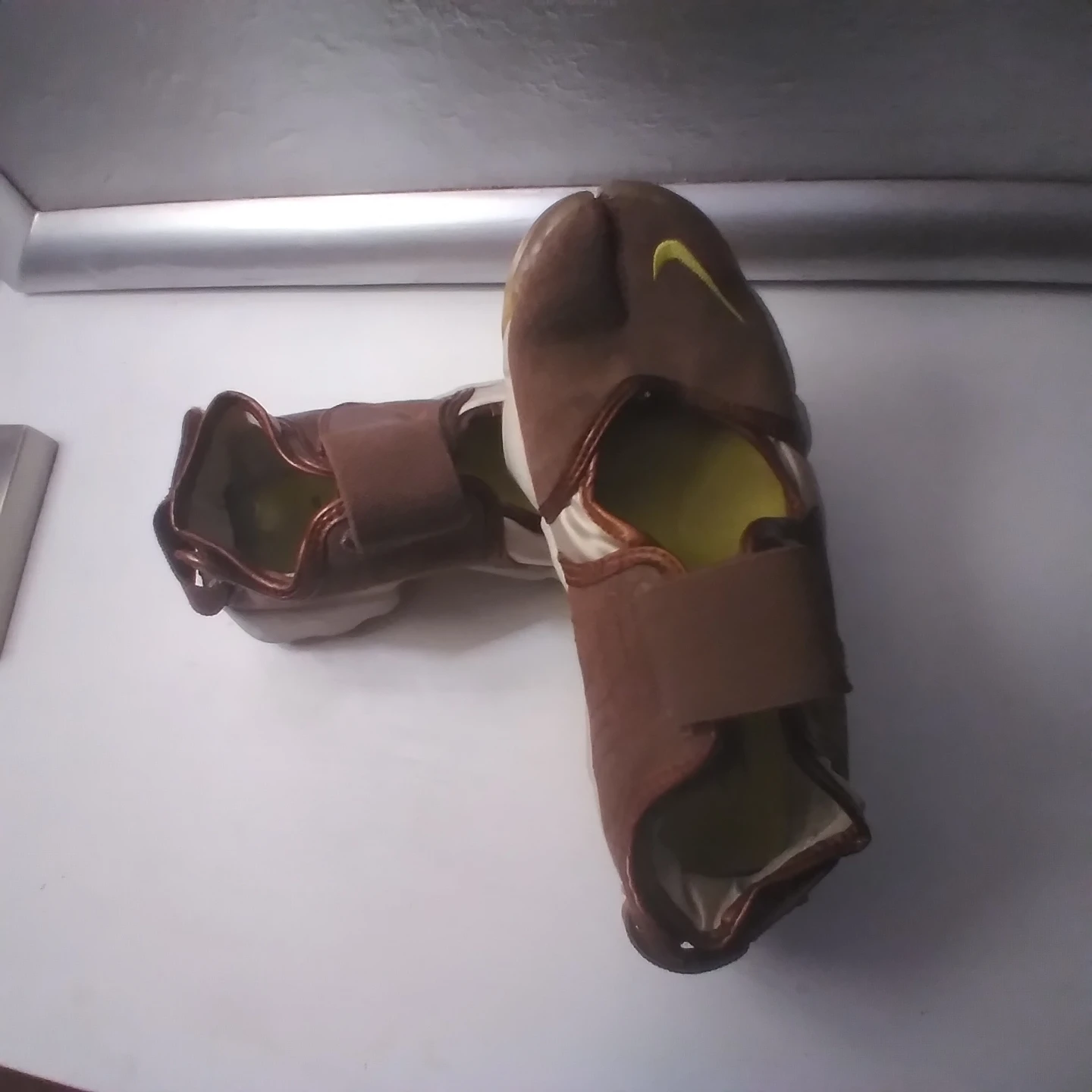 Nike Air Rift Split Toe Sandals - photo 4