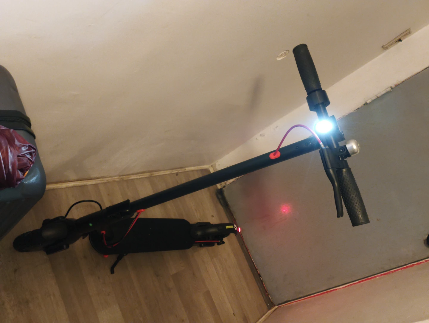 Xiaomi Mi Electric Scooter - photo 3