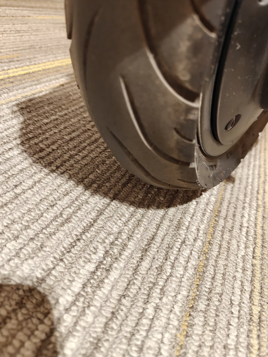 Apollo City Pro (dual motor) Electric Scooter - photo 5