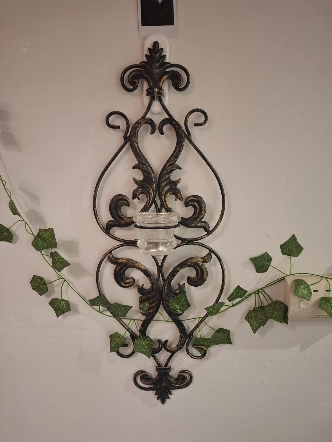 Wall-Mounted Metal Candle Sconce - photo 2