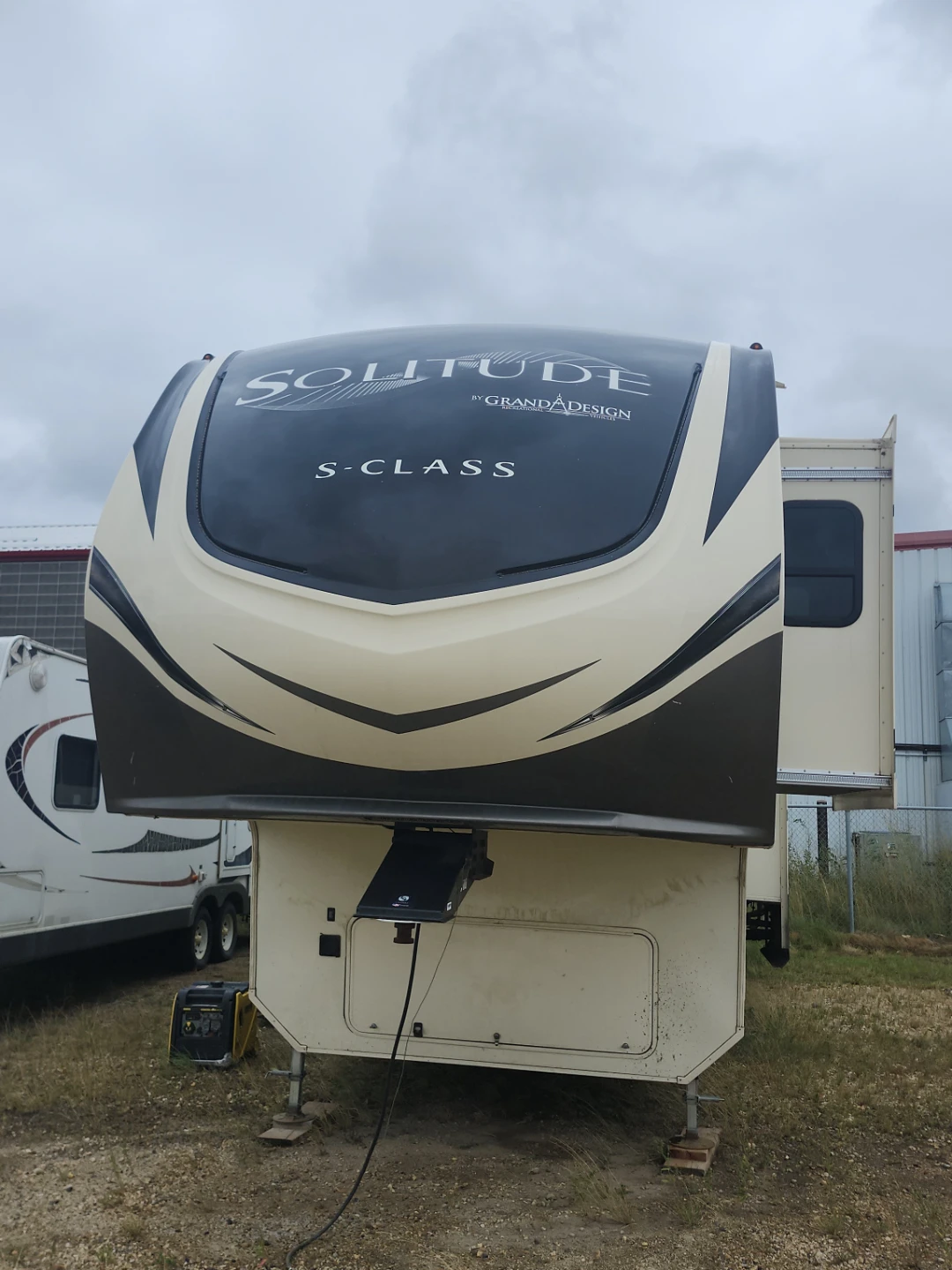 Fifth wheel 40 foot trailer
