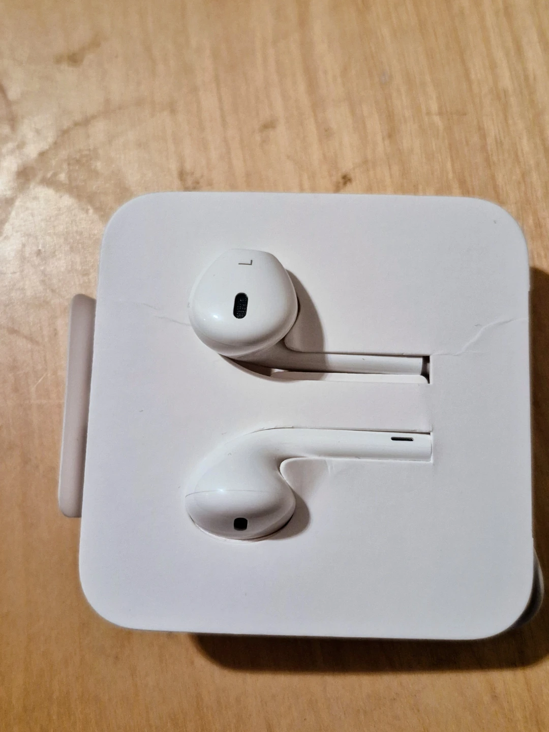 BNApple EarPods with Lightning Connector - photo 2