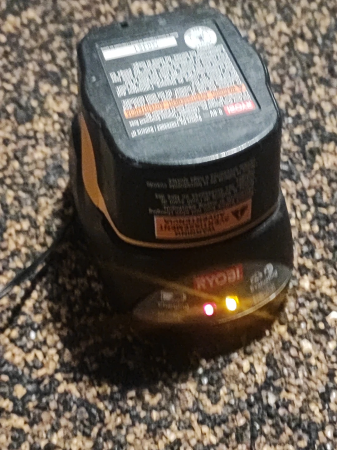 Ryobi 9.6V Battery and Charger - photo 3
