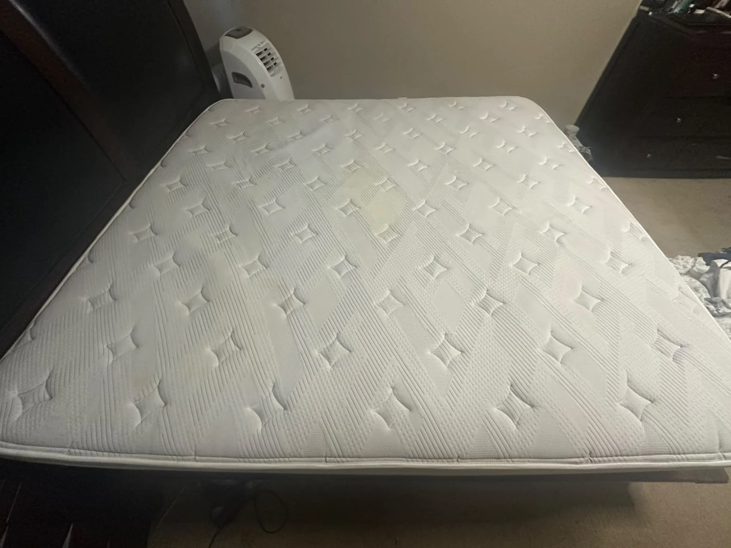KINGS DOWN (king size mattress) - photo 3